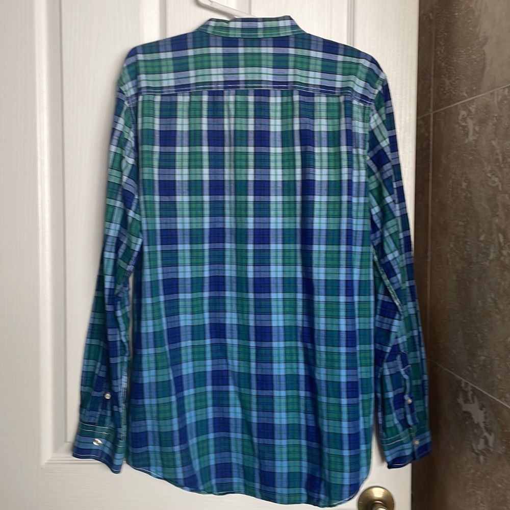 Designer casual button down. - Picture 4 of 5